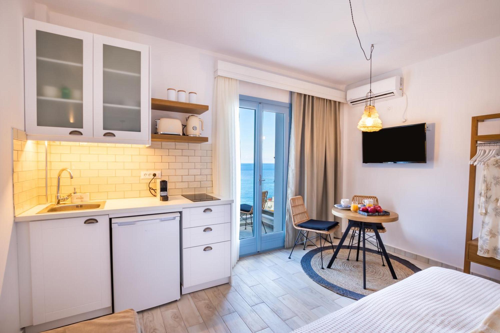 Yploui Suites Kárpathos Eksteriør bilde